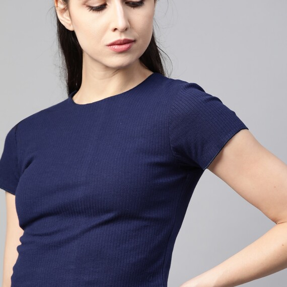 https://nearfactory.com/products/navy-blue-ribbed-fitted-crop-top