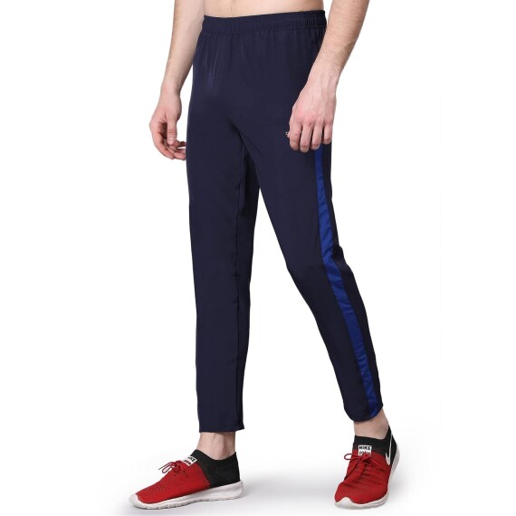 https://nearfactory.com/products/mens-regular-fit-track-pants
